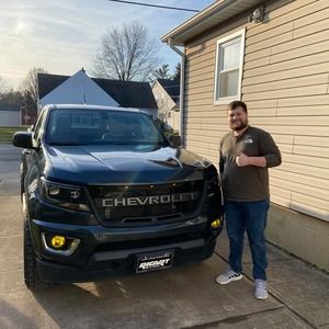 Meet your Posher, Sam